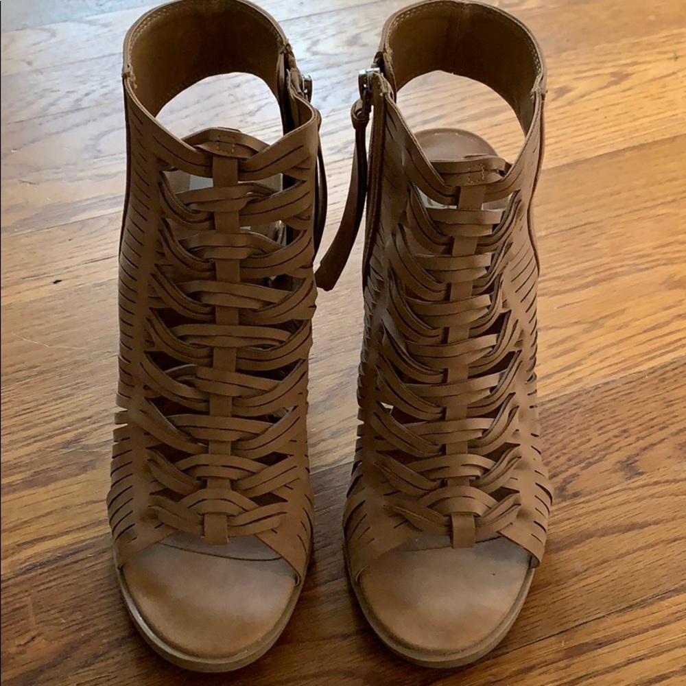 Tan heels